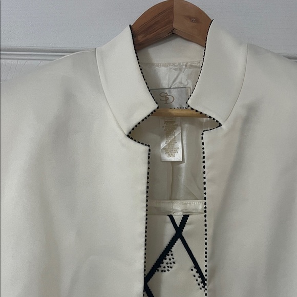 Sandra Darren Cream Women's Blazer and top set - Picture 3 of 8